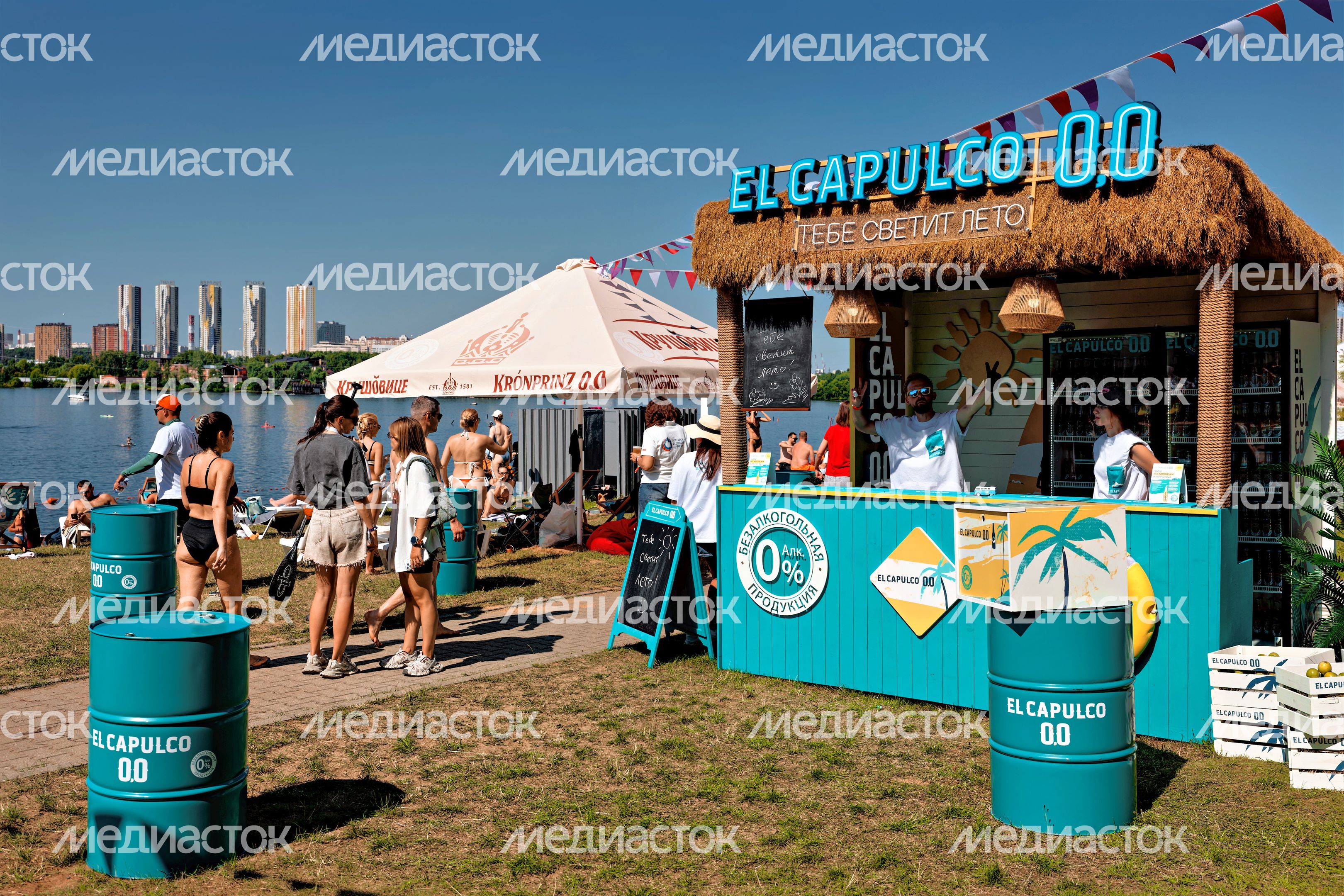 Отдых у воды Живописной бухты на пляже «Рублево» в Красногорске