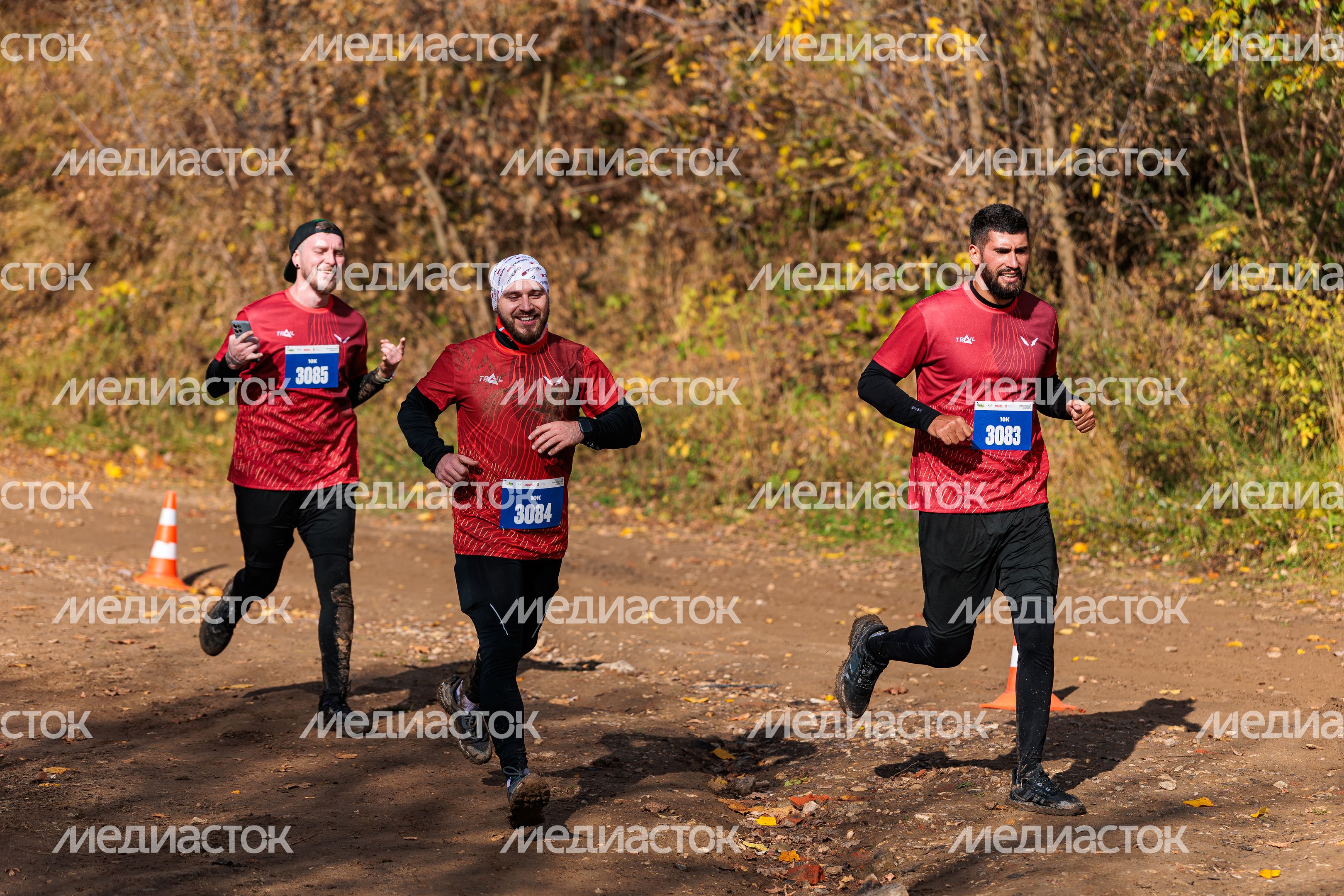 Забег Hero League Trail на 1, 5 и 10 км по пересеченной местности в Красногорске Забег Hero League Trail на 1, 5 и 10 км по пересеченной местности в Красногорске