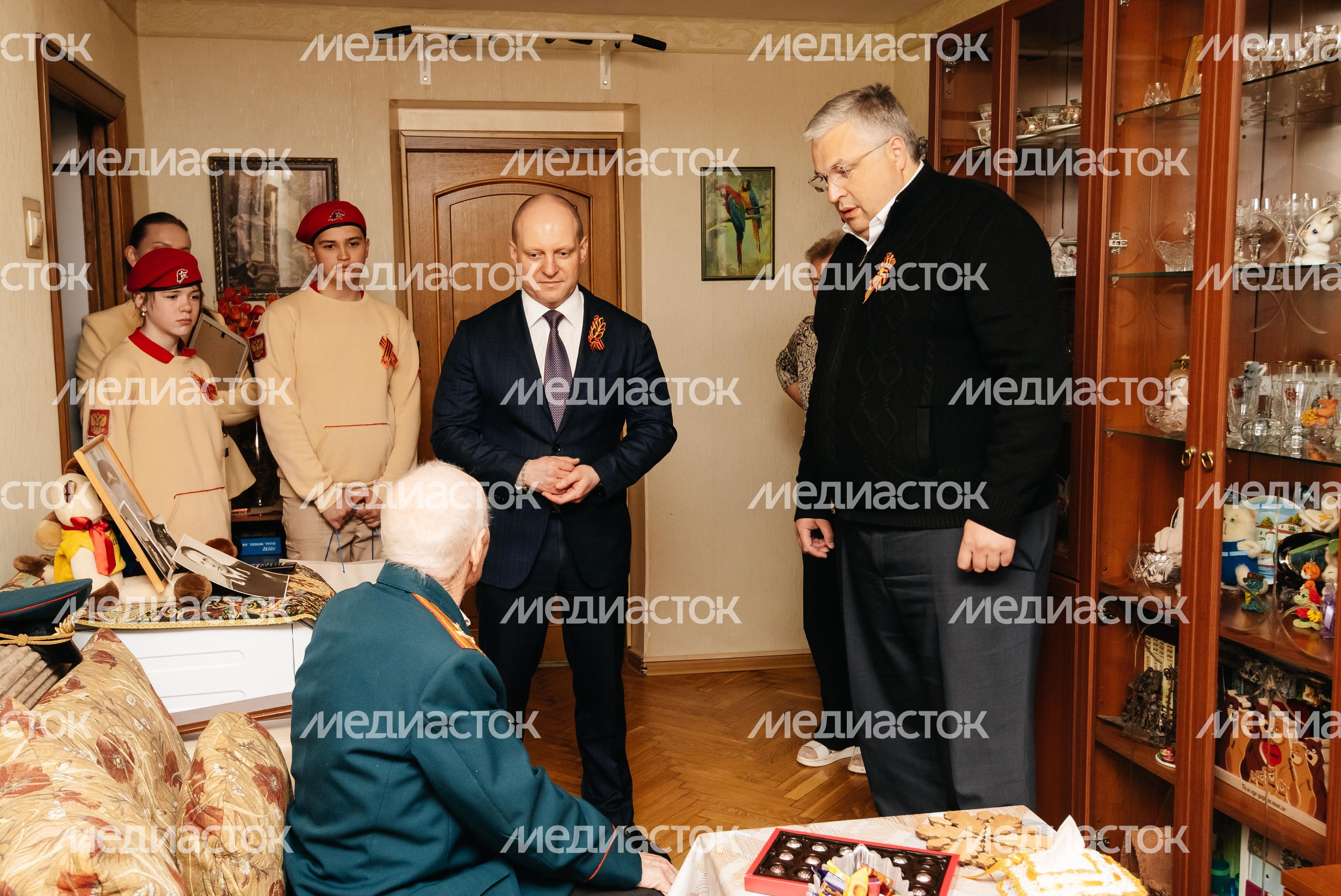 Кирилл Григорьев традиционно навестил ветерана Алексея Галютина в канун Дня Победы Кирилл Григорьев традиционно навестил ветерана Алексея Галютина в канун Дня Победы