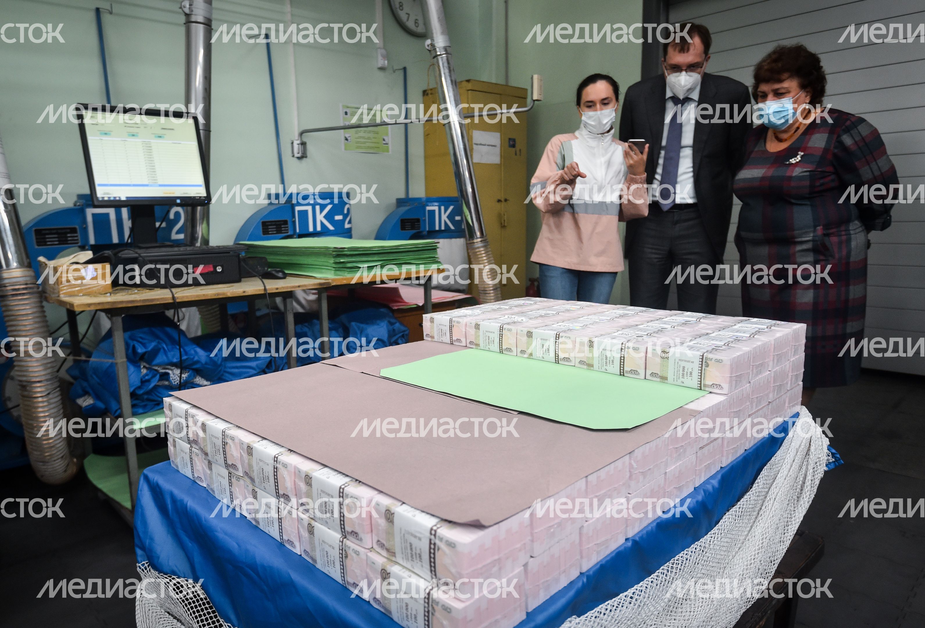 Производство денежных купюр на Московской печатной фабрике Гознака Производство денежных купюр на Московской печатной фабрике Гознака