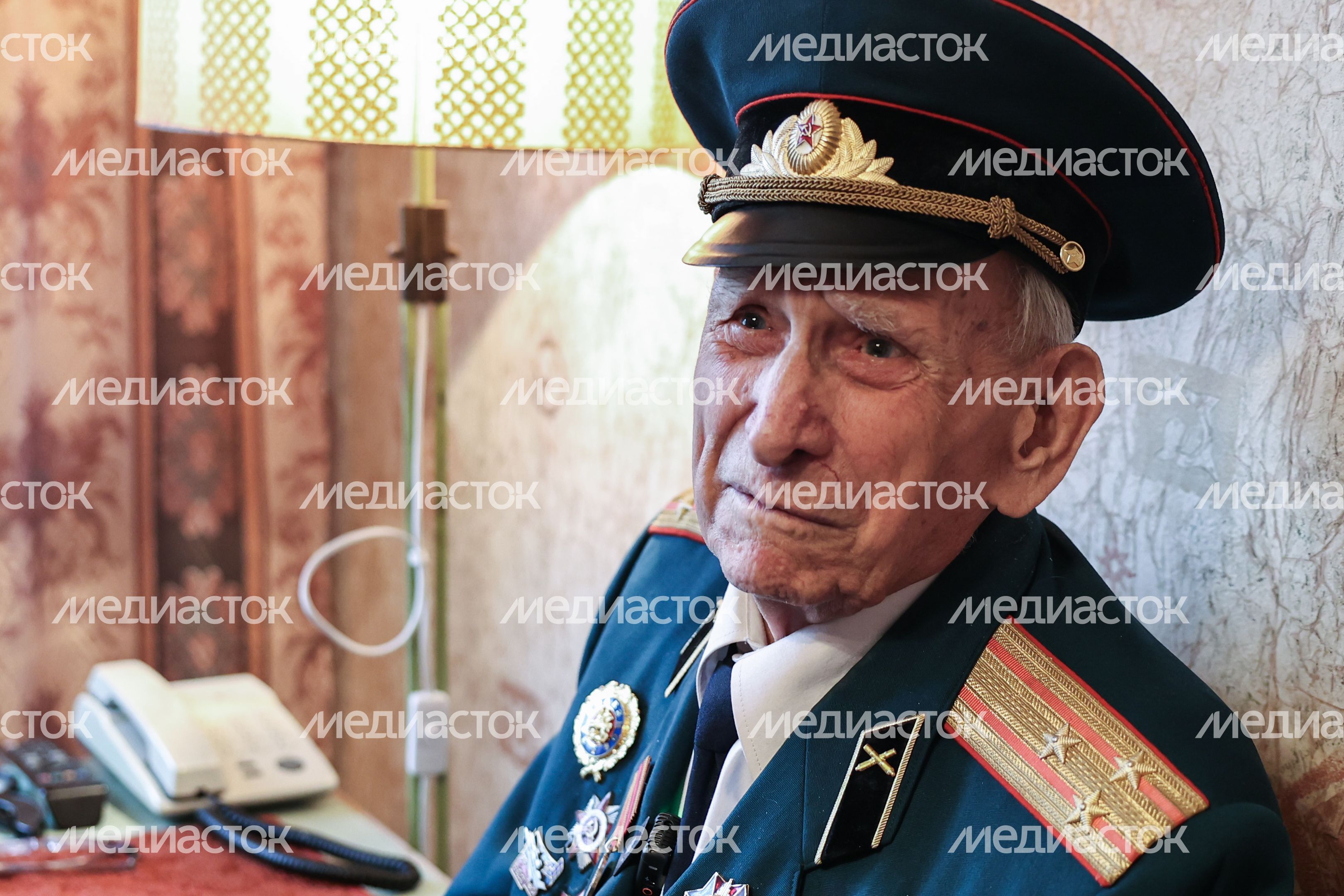 Ветерану войны Александру Золотову присвоили звание Почетного гражданина Московской области Ветерану войны Александру Золотову присвоили звание Почетного гражданина Московской области