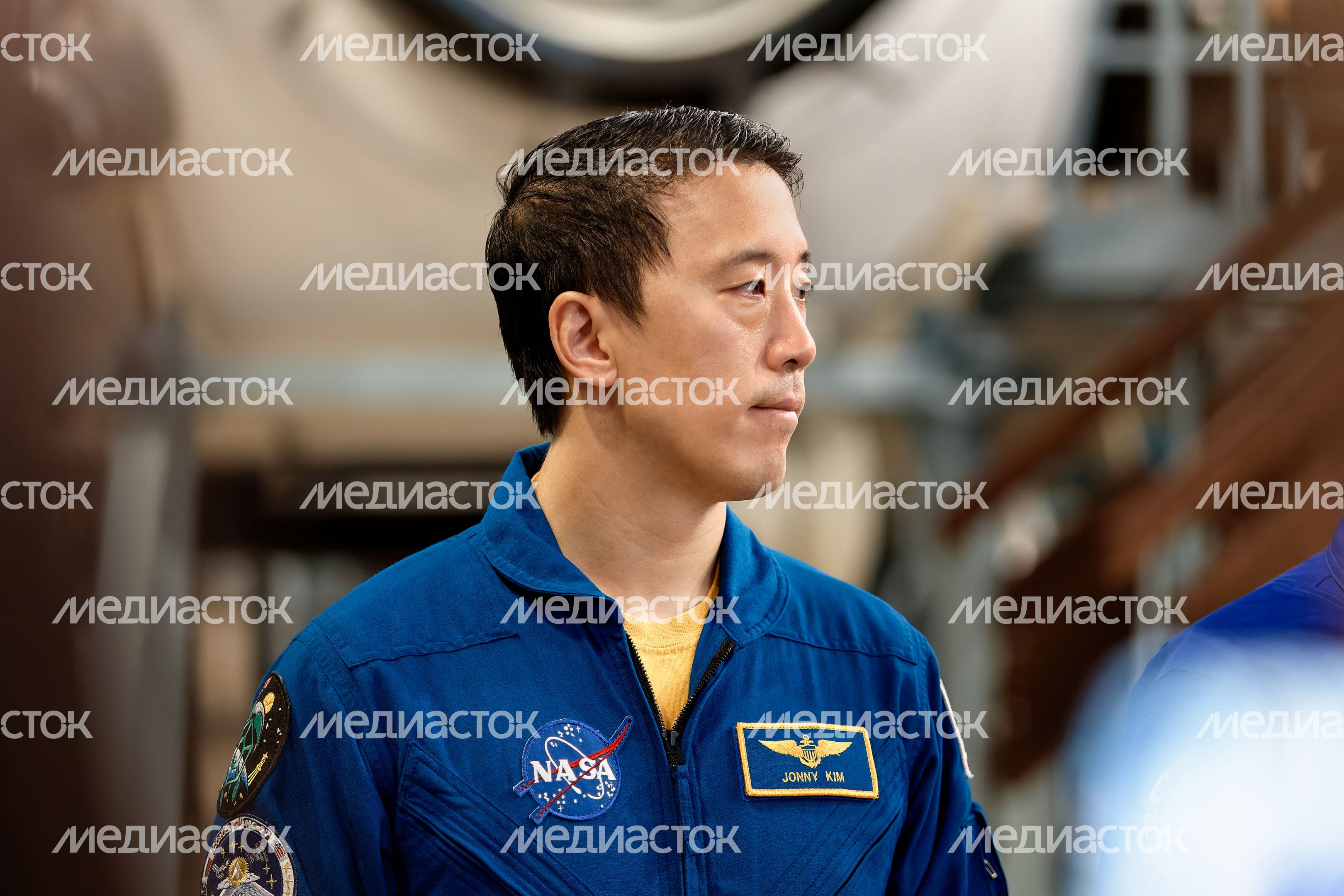 Космонавт основного экипажа МКС-73 Д. Ким на комплексной тренировке в Звездном городке Космонавт основного экипажа МКС-73 Д. Ким на комплексной тренировке в Звездном городке