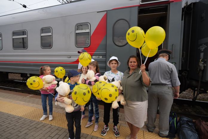 Семья из Подмосковья взяла под опеку 9 детей из ДНР