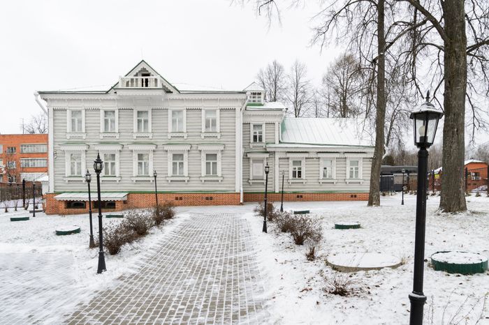 Мытищи. Музей народных художественных промыслов «Усадьба Лукутиных»