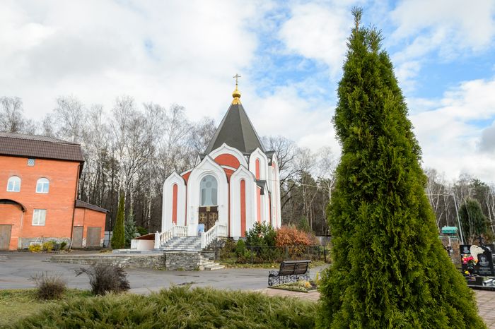 Дзержинский. Храм во имя Сошествия Святого Духа на апостолов