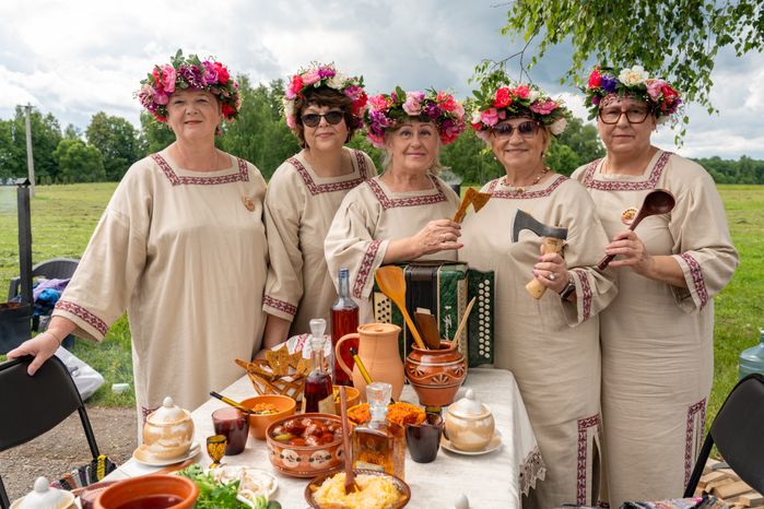 Гастрономический фестиваль «Каша из топора на полях Бородина» на Бородинском поле Можайского округа