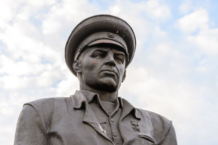 Бронницы. Бюст В.Ф. Маргелова