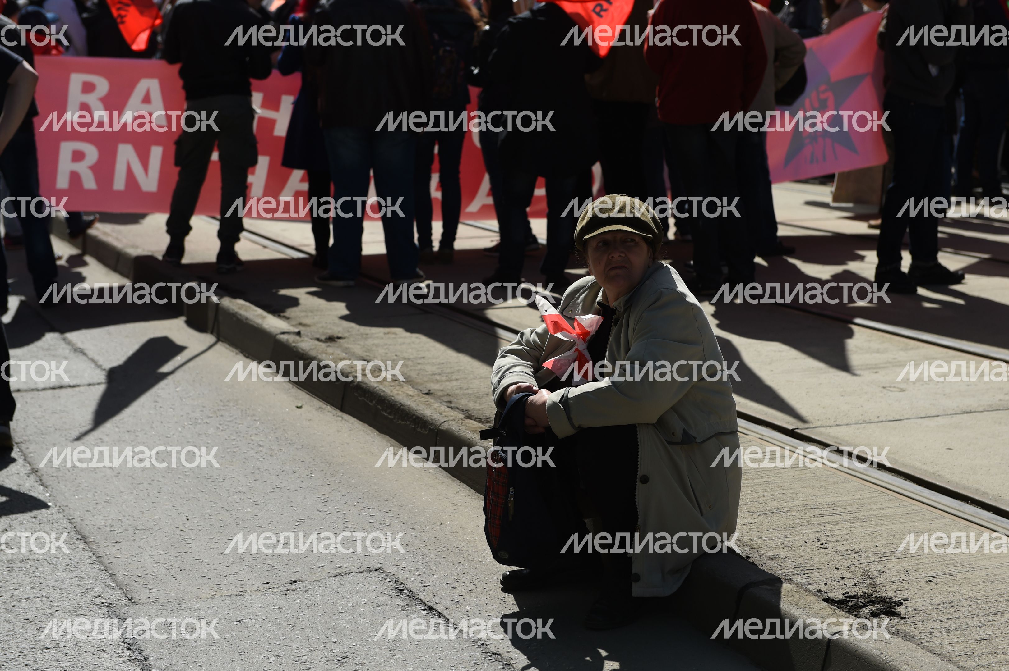Митинг против программы реновации стартовал в Москве
