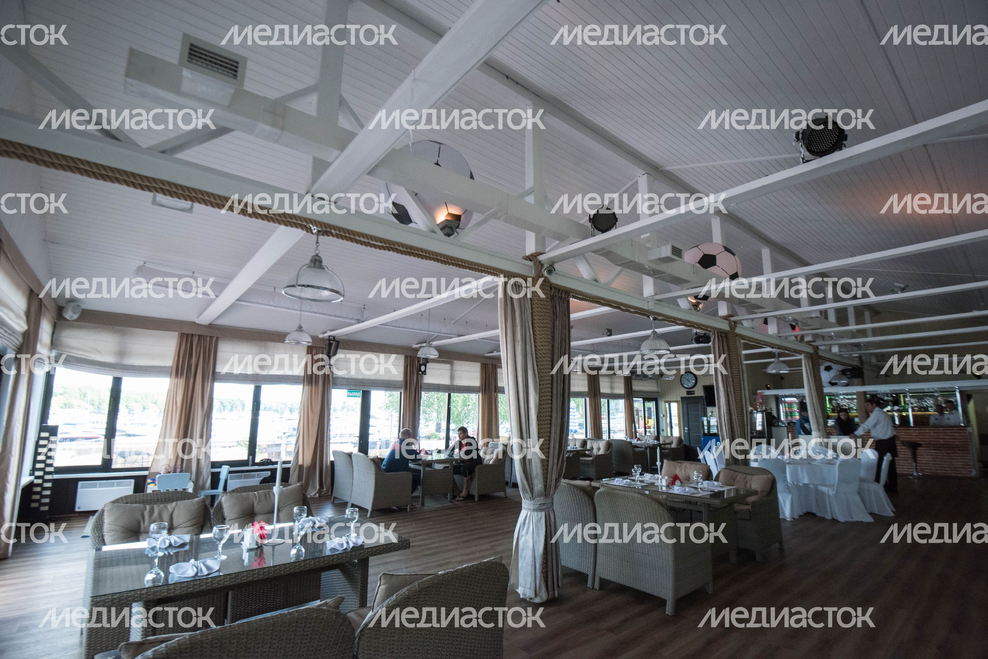 Московский международный яхтенный порт в Долгопрудном
