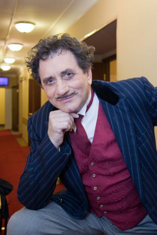 Актер Евгений Князев
