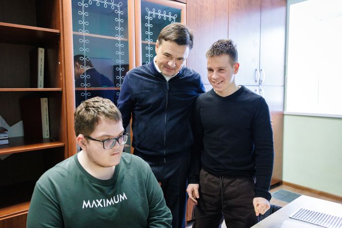 Андрей Воробьев посетил детское отделение Семейного центра им. А.И. Мещерякова