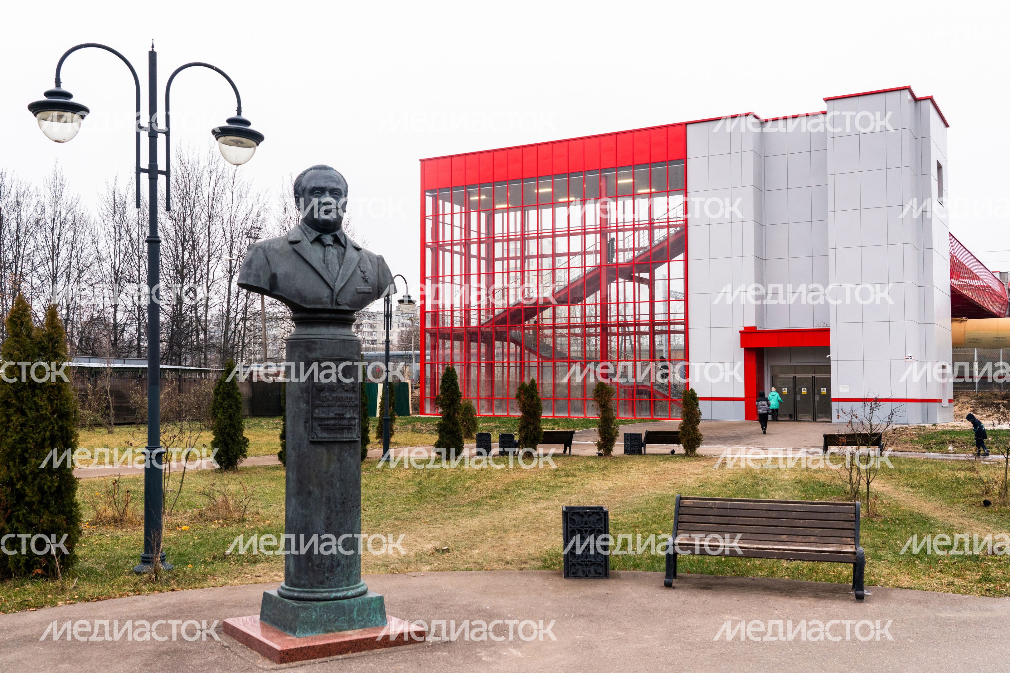 Новый надземный переход на железнодорожной станции «Серпухов» Новый надземный переход на железнодорожной станции «Серпухов»