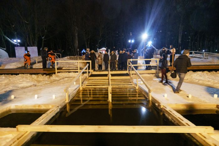 Проверка готовности купели на Ивановских прудах к крещенским купаниям