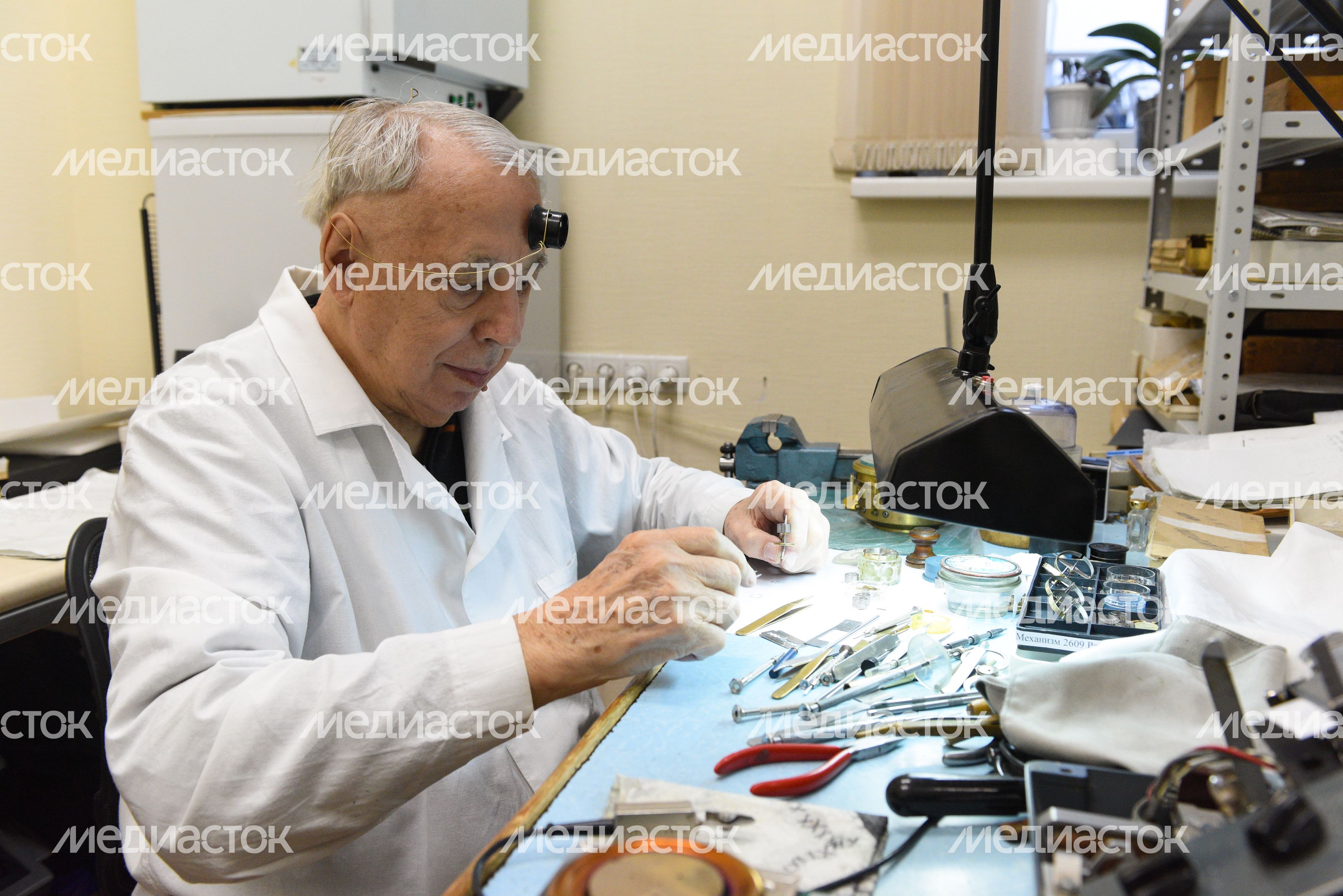 Часовой Завод «Полет-Хронос»