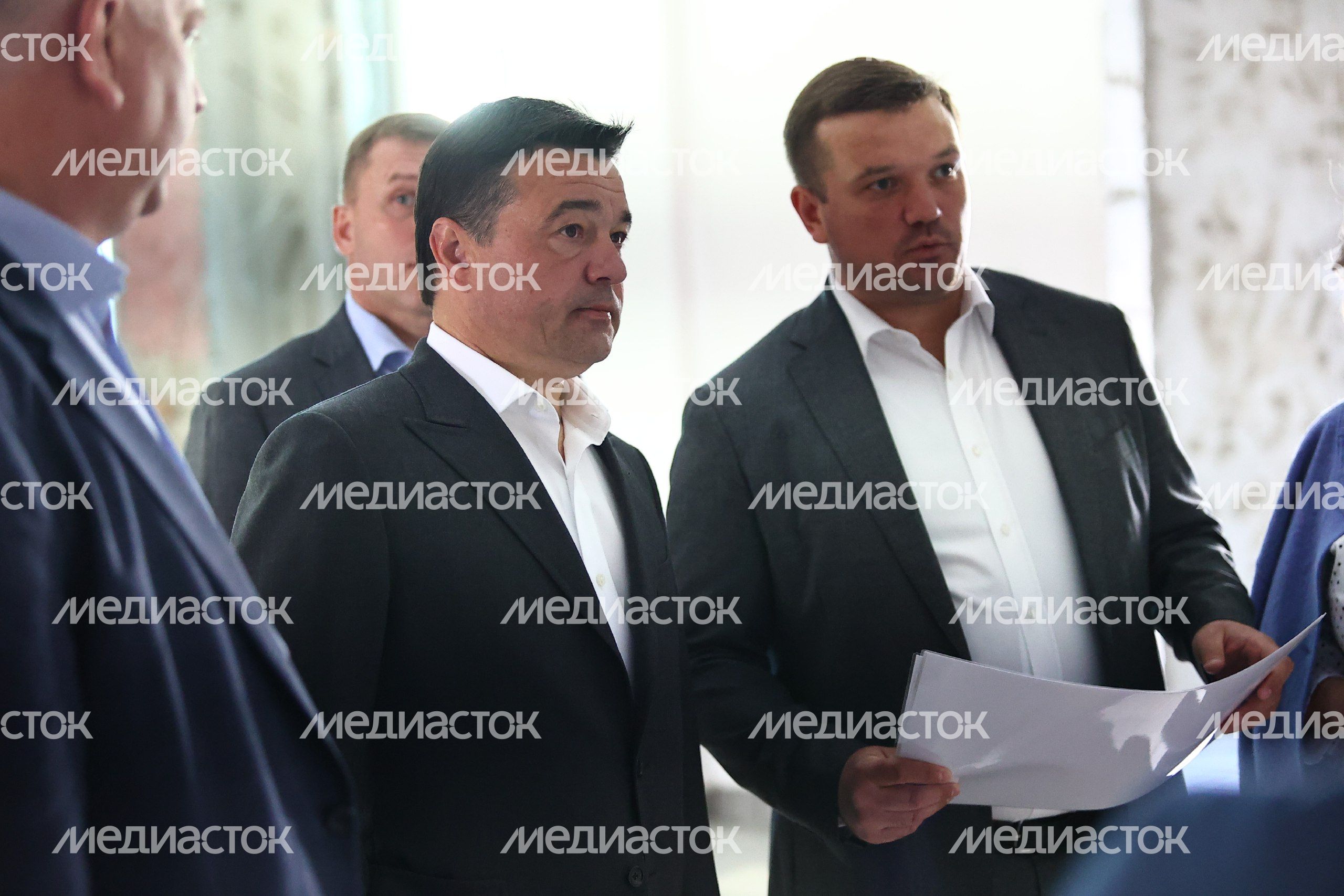 Проверка Губернатором Подмосковья хода строительства учебного корпуса начальной школы в Долгопрудном