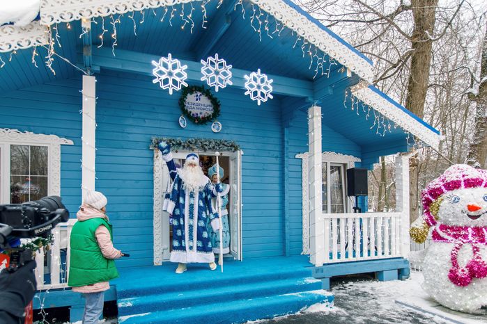Письма детей отправились к Деду Морозу в Великий Устюг