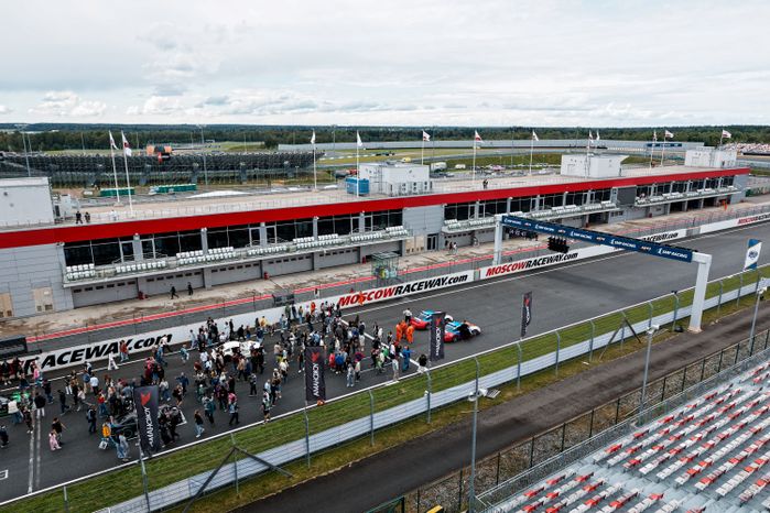 VI этап российской серии кольцевых гонок на автодроме Moscow Raceway