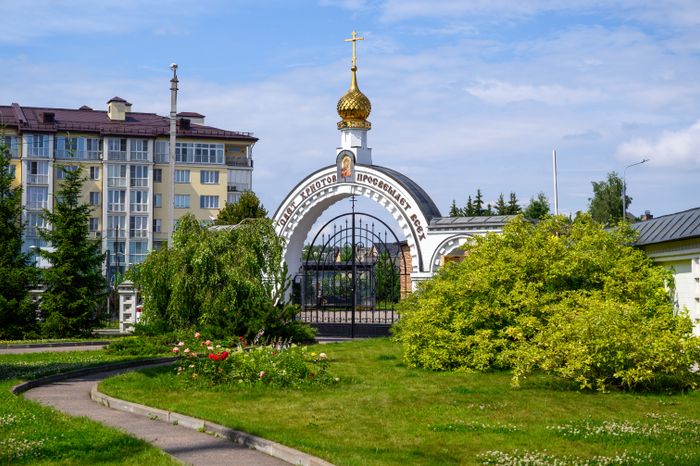 Церковь святого мученика Уара в поселке Вешки округа Мытищи