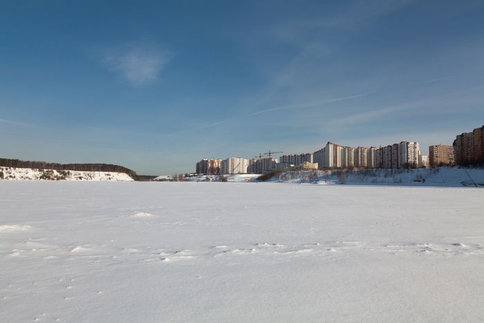Прогулка по снегу Дзержинского карьера зимой