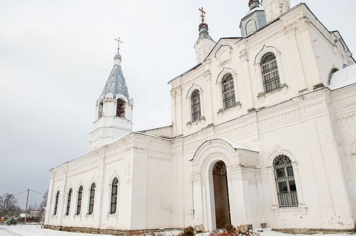 Иоанно-Предтеченский храм в селе Раменье