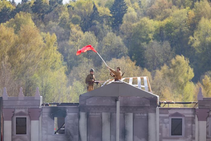 Военно-историческая реконструкция "Успех в единстве поколений" в Химках