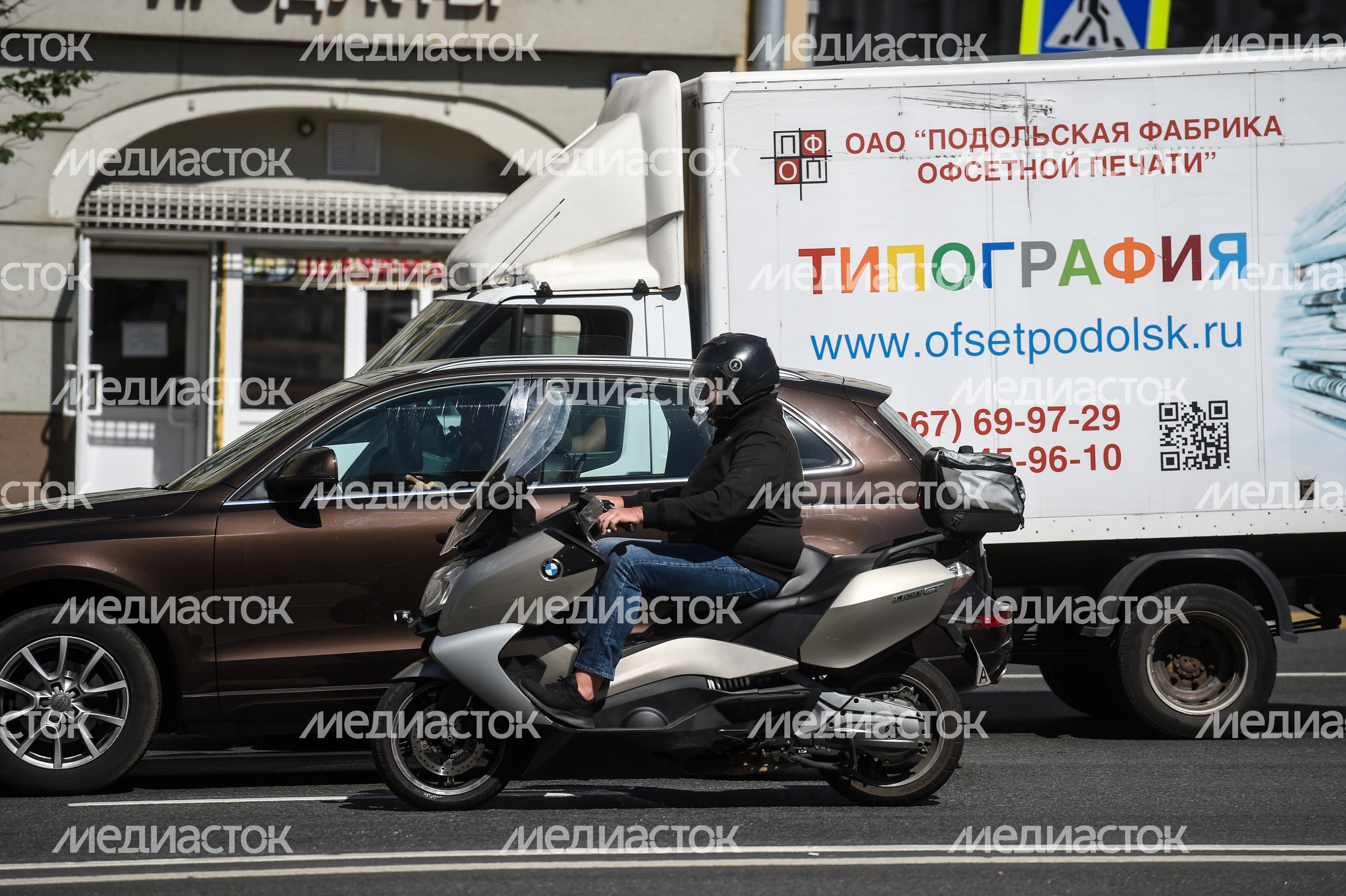 Мотоциклисты на улицах Москвы