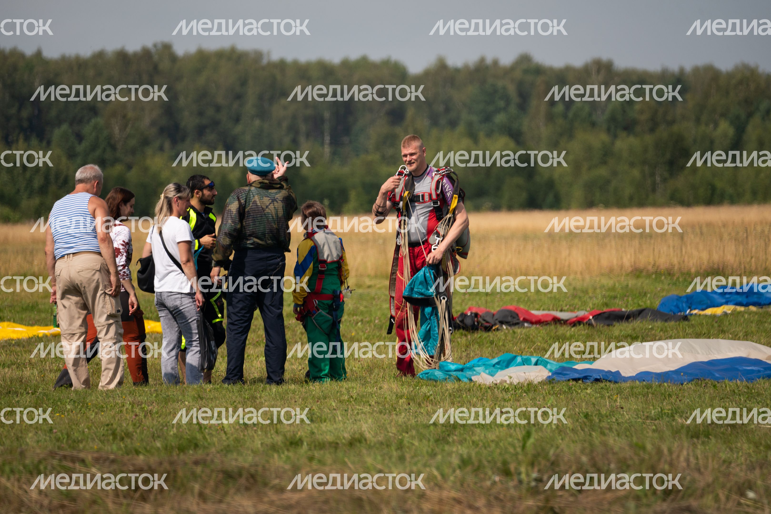 Чехов. День ВДВ на аэродроме ДОСААФ Чехов. День ВДВ на аэродроме ДОСААФ