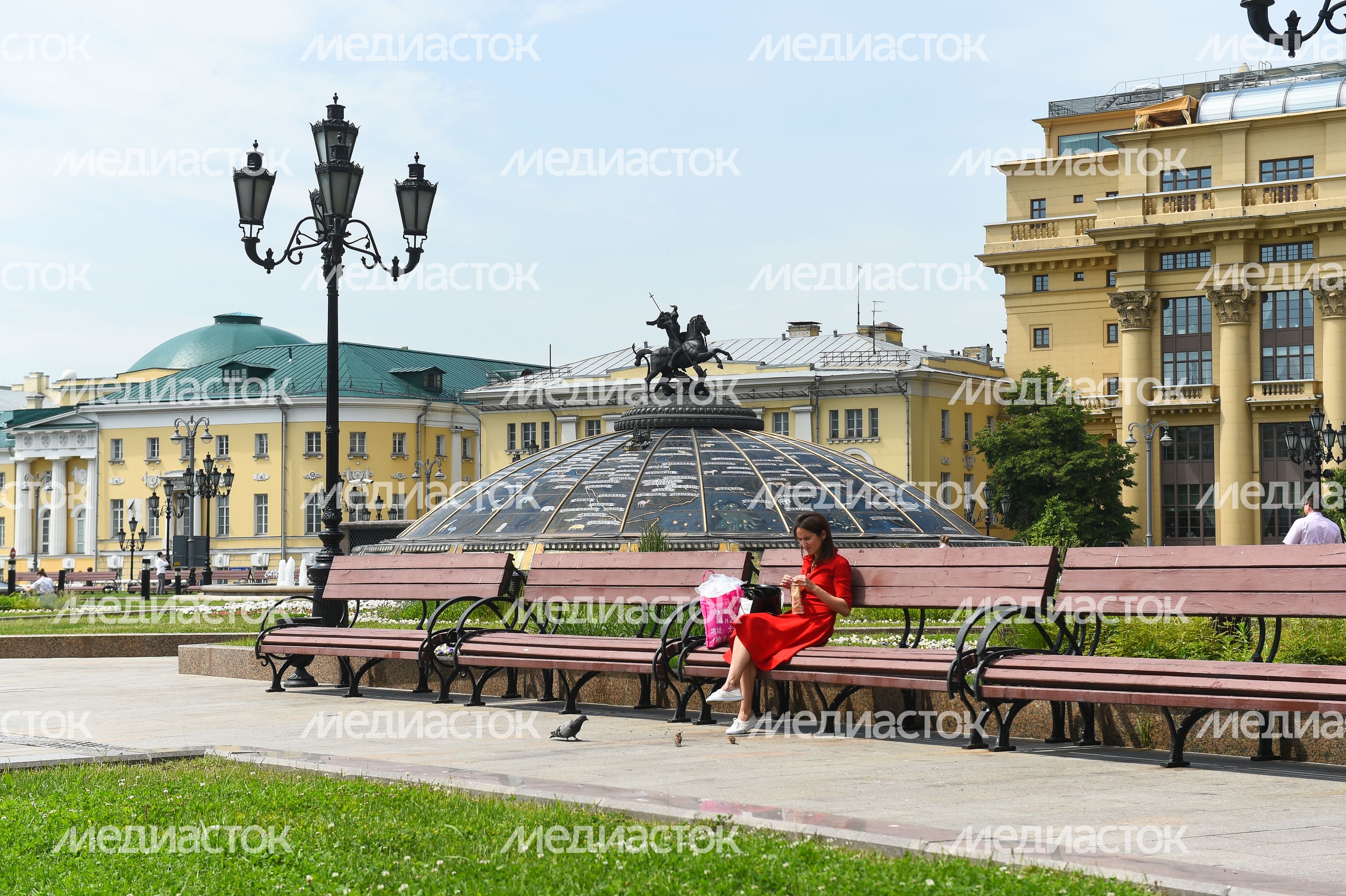 Новый этап снятия ограничений из-за коронавируса в Москве