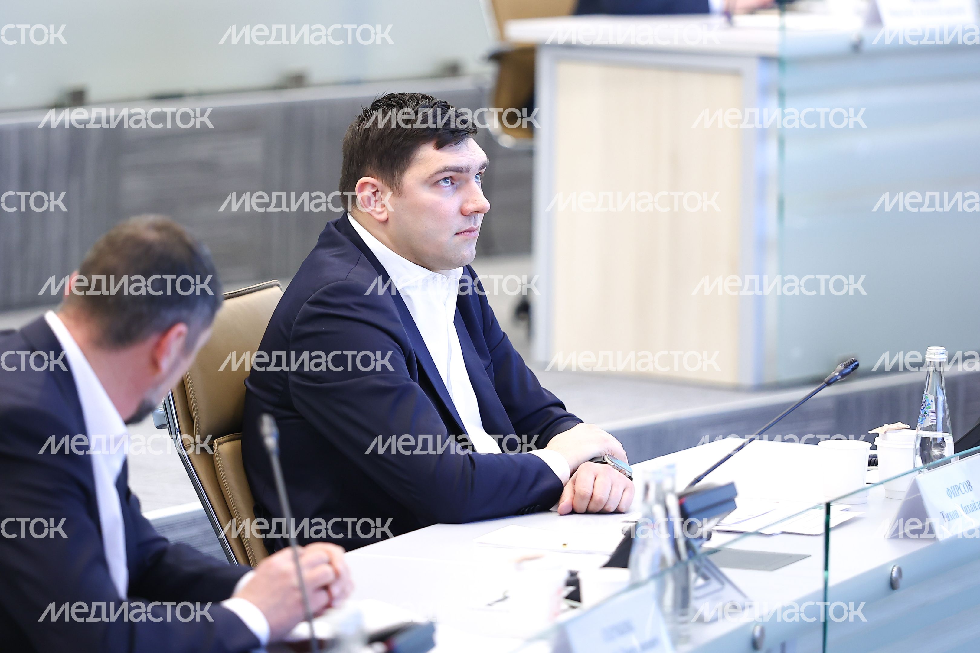 Еженедельное совещание губернатора с областным правительством