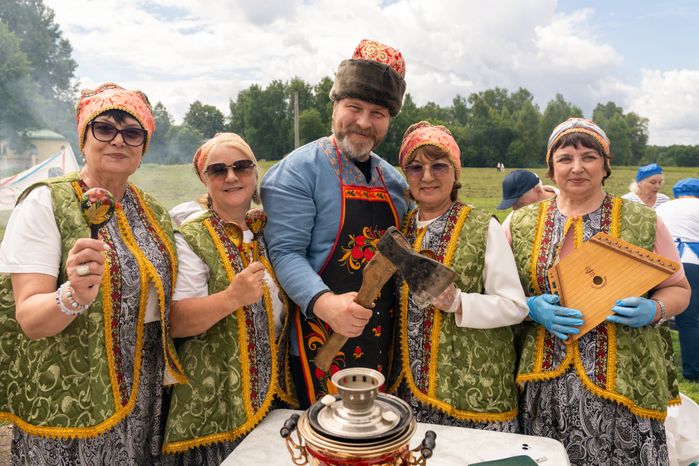 Гастрономический фестиваль «Каша из топора на полях Бородина» на Бородинском поле Можайского округа