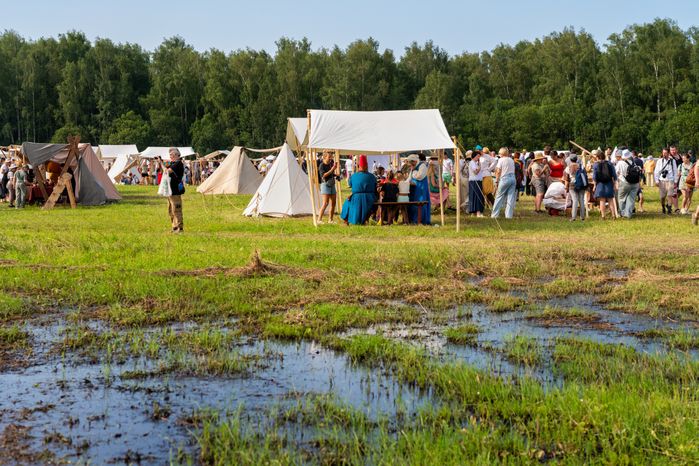 Ремесленные мастерские эпохи Древней Руси XVI века на фестивале «Гуляй город» в округе Чехов