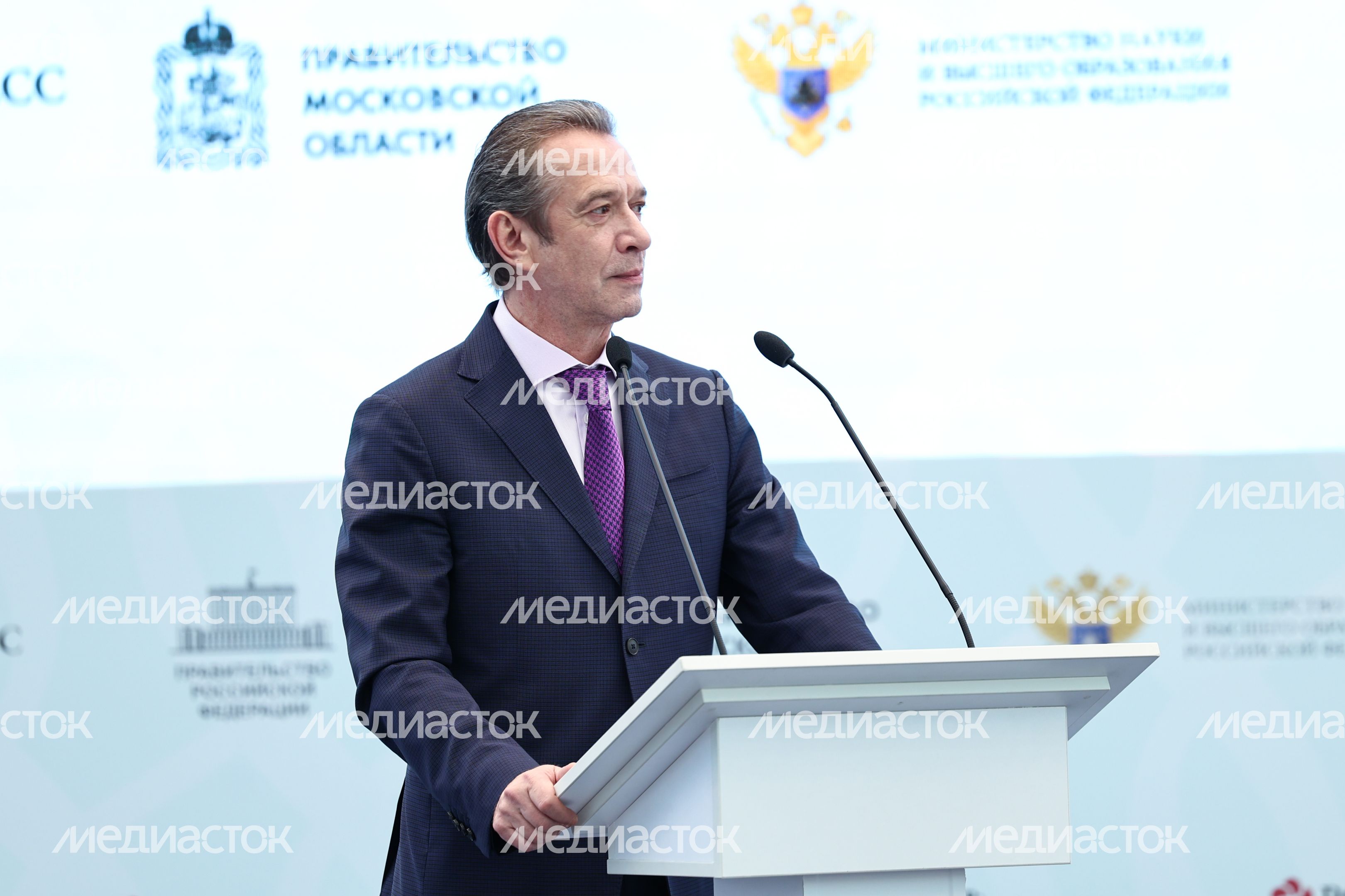 Владимир Машков на пленарной сессии форума "Россия и мир: тренды здорового долголетия"