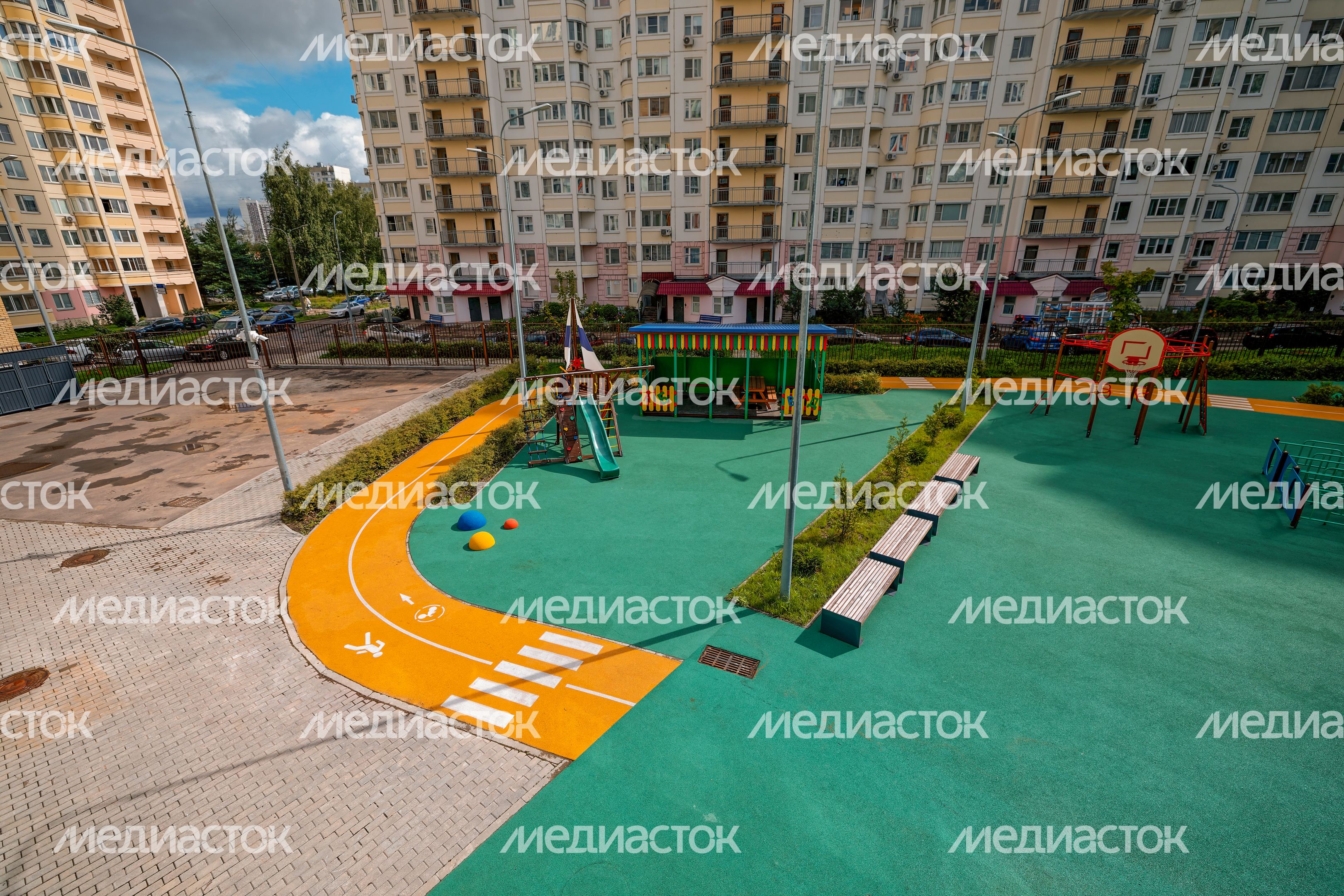 Игровая площадка в новом детском саду «Серебряные росы» в поселке Андреевка Игровая площадка в новом детском саду «Серебряные росы» в поселке Андреевка