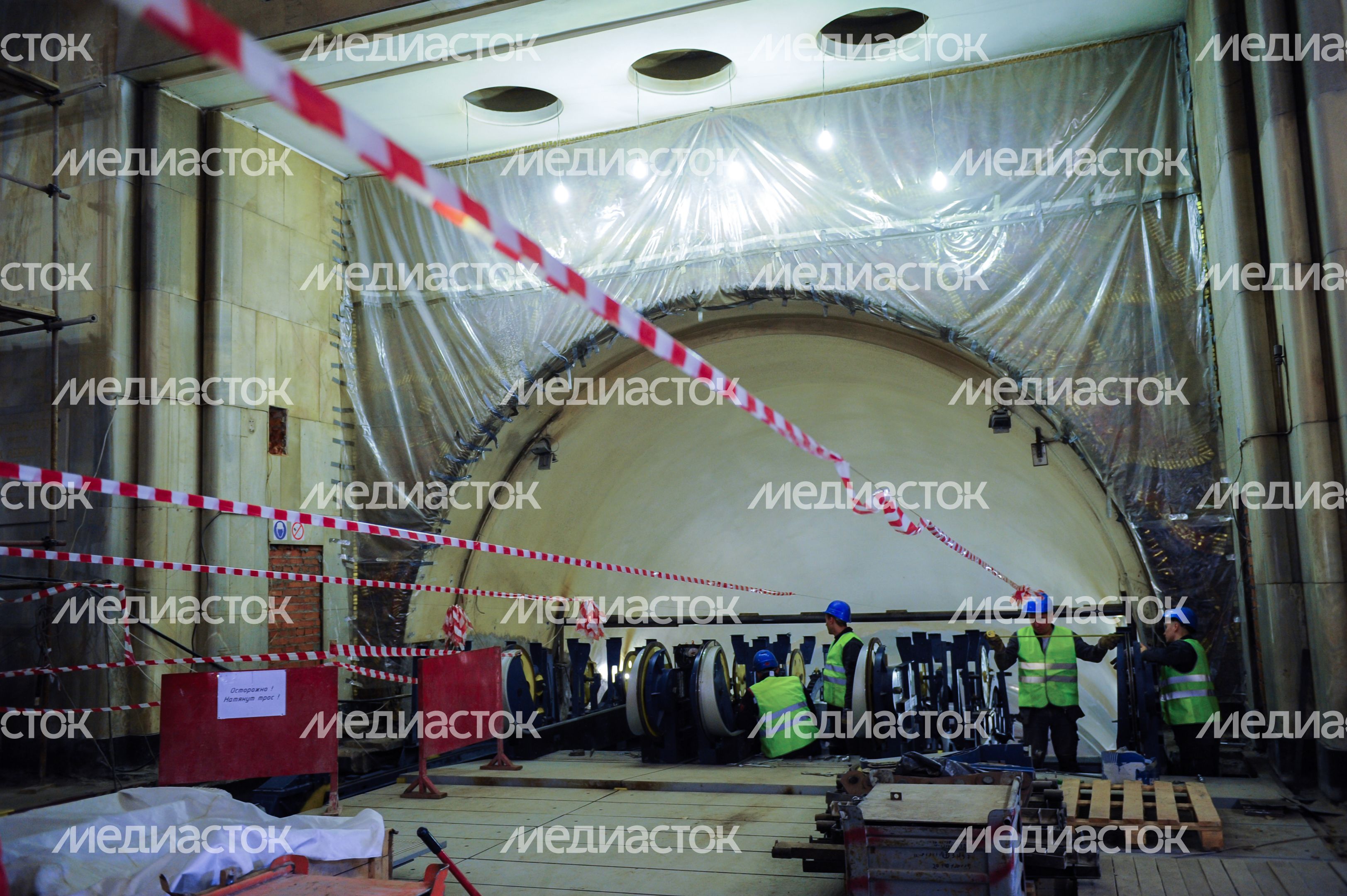 Реконструкция станции метро «Бауманская» в Москве Реконструкция станции метро «Бауманская» в Москве