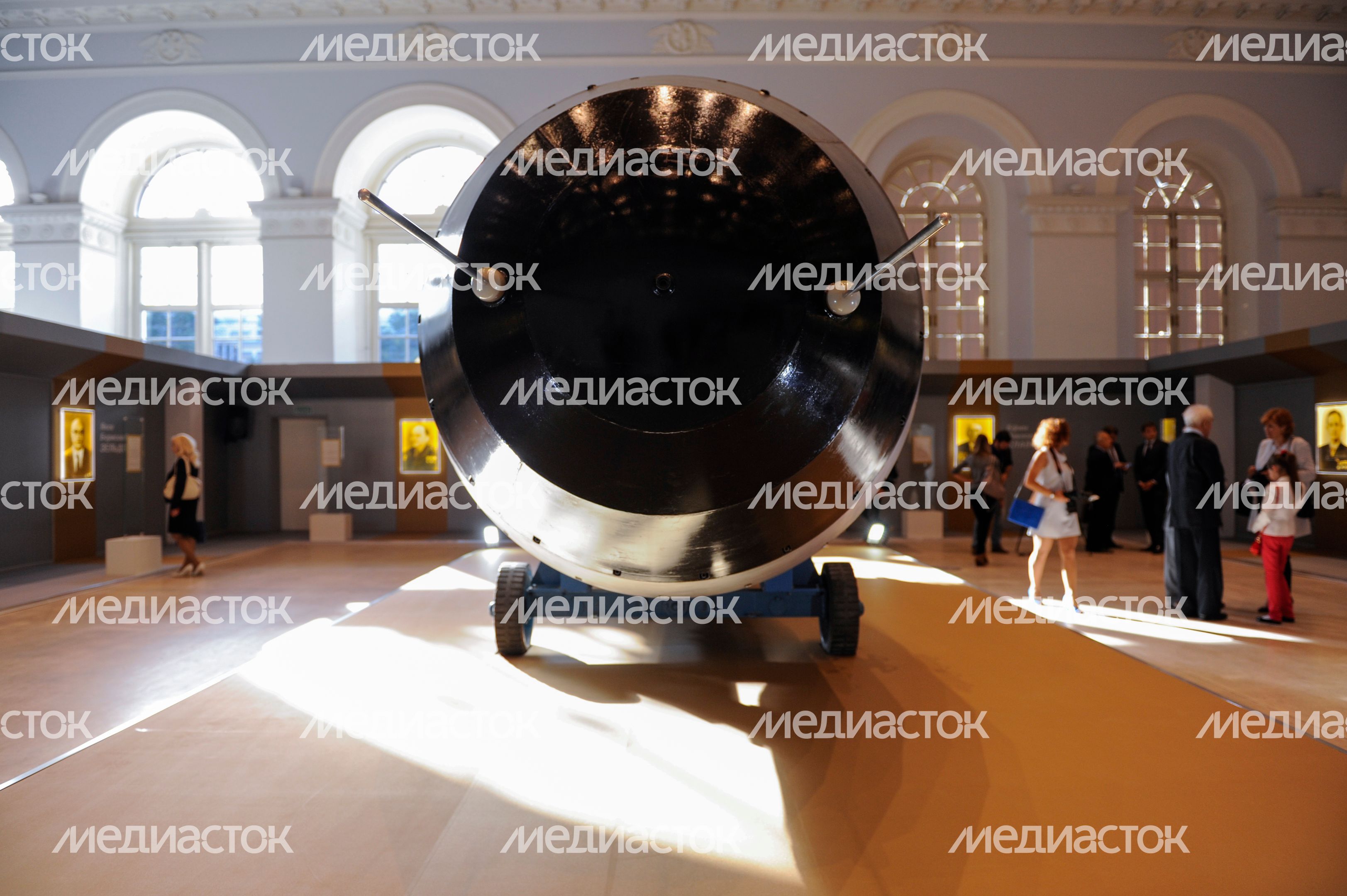 Выставка «70 лет атомной отрасли. Цепная реакция успеха» в Москве Выставка «70 лет атомной отрасли. Цепная реакция успеха» в Москве