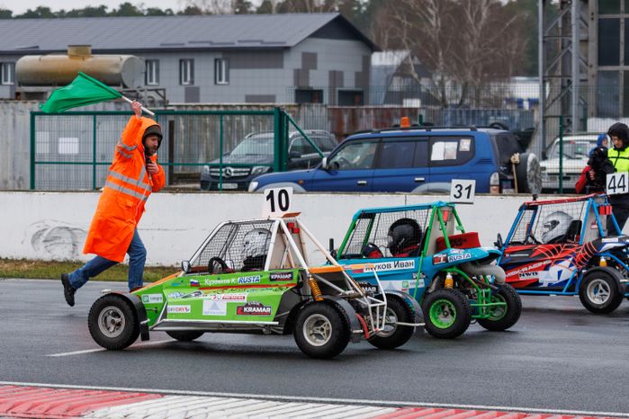 Открытие сезона ралли-кросса на гоночной трассе ADM Raceway в Мячково округа Люберцы