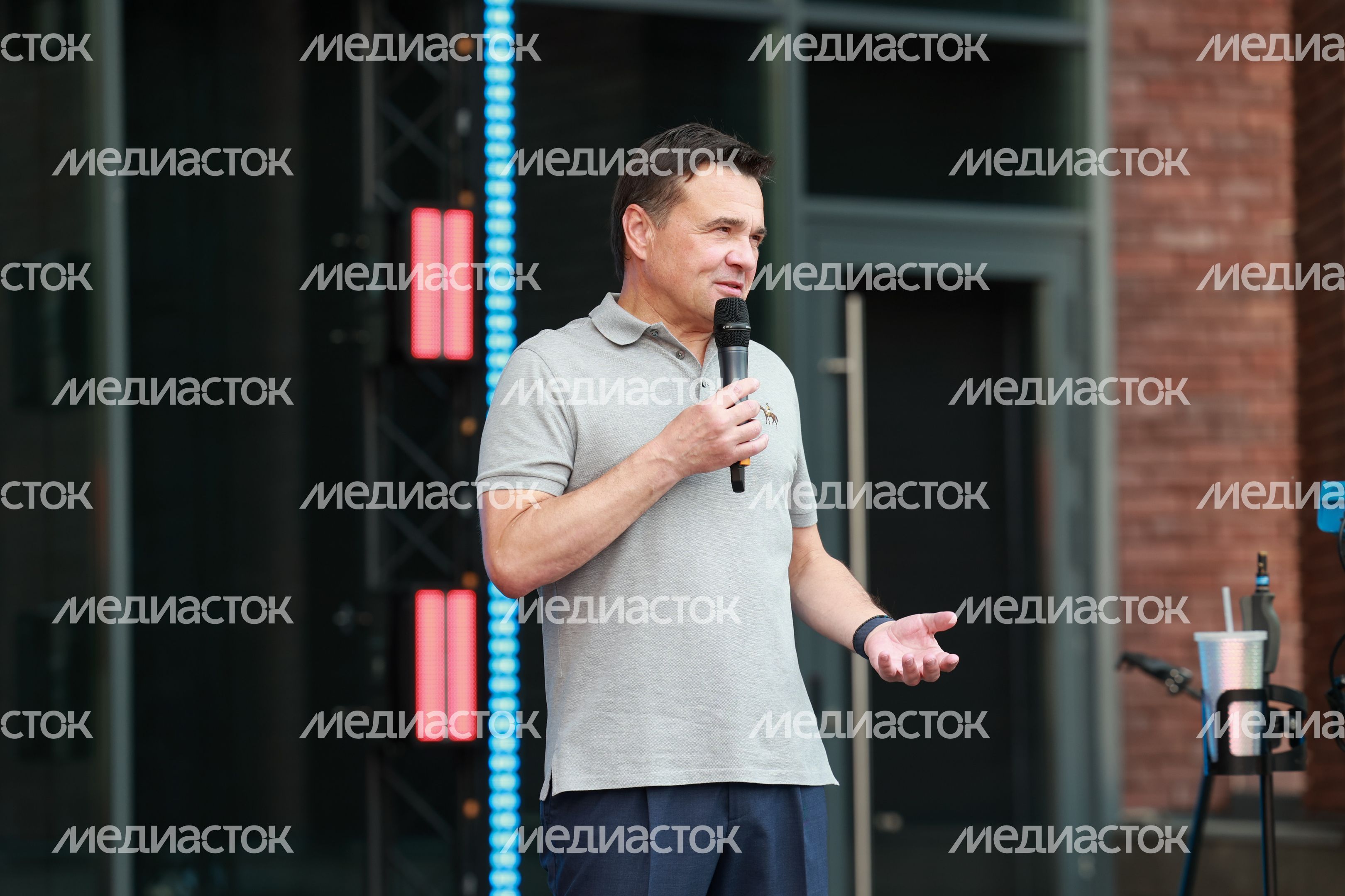 Андрей Воробьев поздравил победителей и призеров заключительного этапа Всероссийской олимпиады школьников