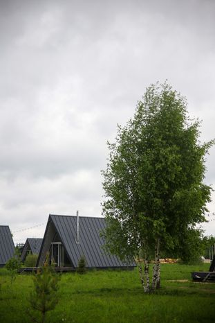 Дмитровский горокруг. Глэмпинг Вуди Виллаж