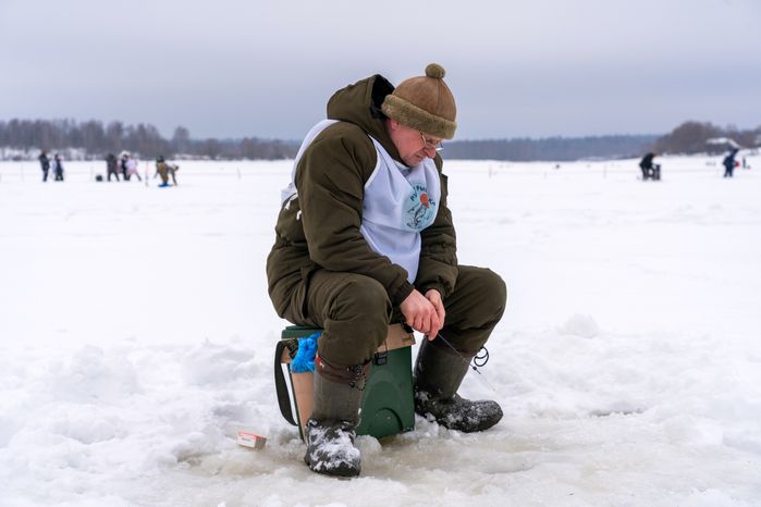 Зимняя рыбалка на Озернинском водохранилище в Рузском округе