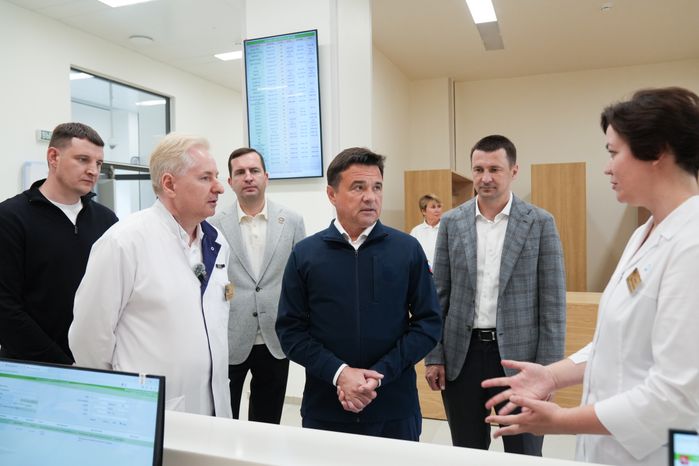 Андрей Воробьев встретился с персоналом большого многофункционального медицинского центра в Ногинске