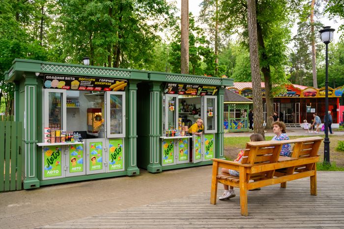 Аттракционы в Раменском городском парке культуры и отдыха летом