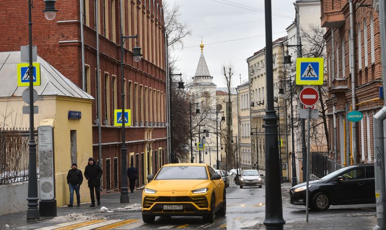 Городская жизнь в Москве в марте