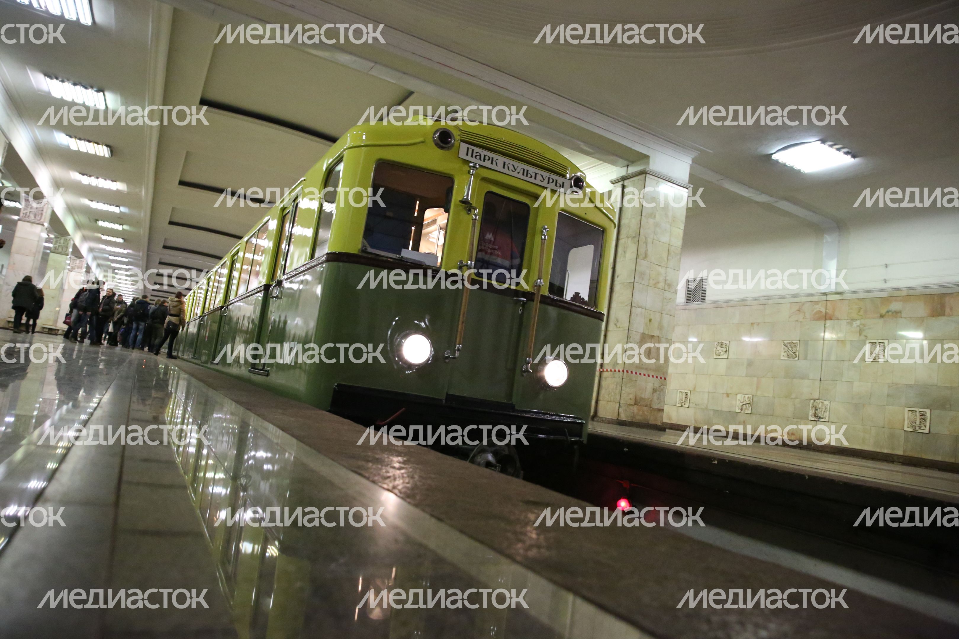 «Экскурсия в прошлое» в Московском метрополитене