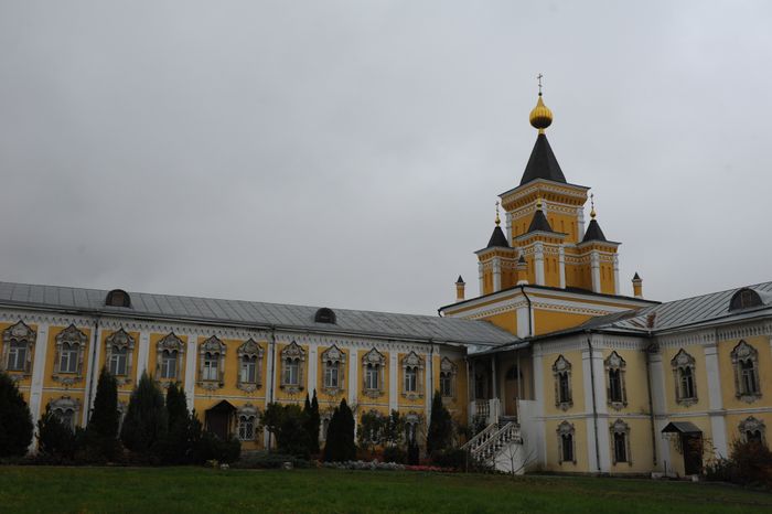 Николо-Угрешский монастырь в Дзержинском