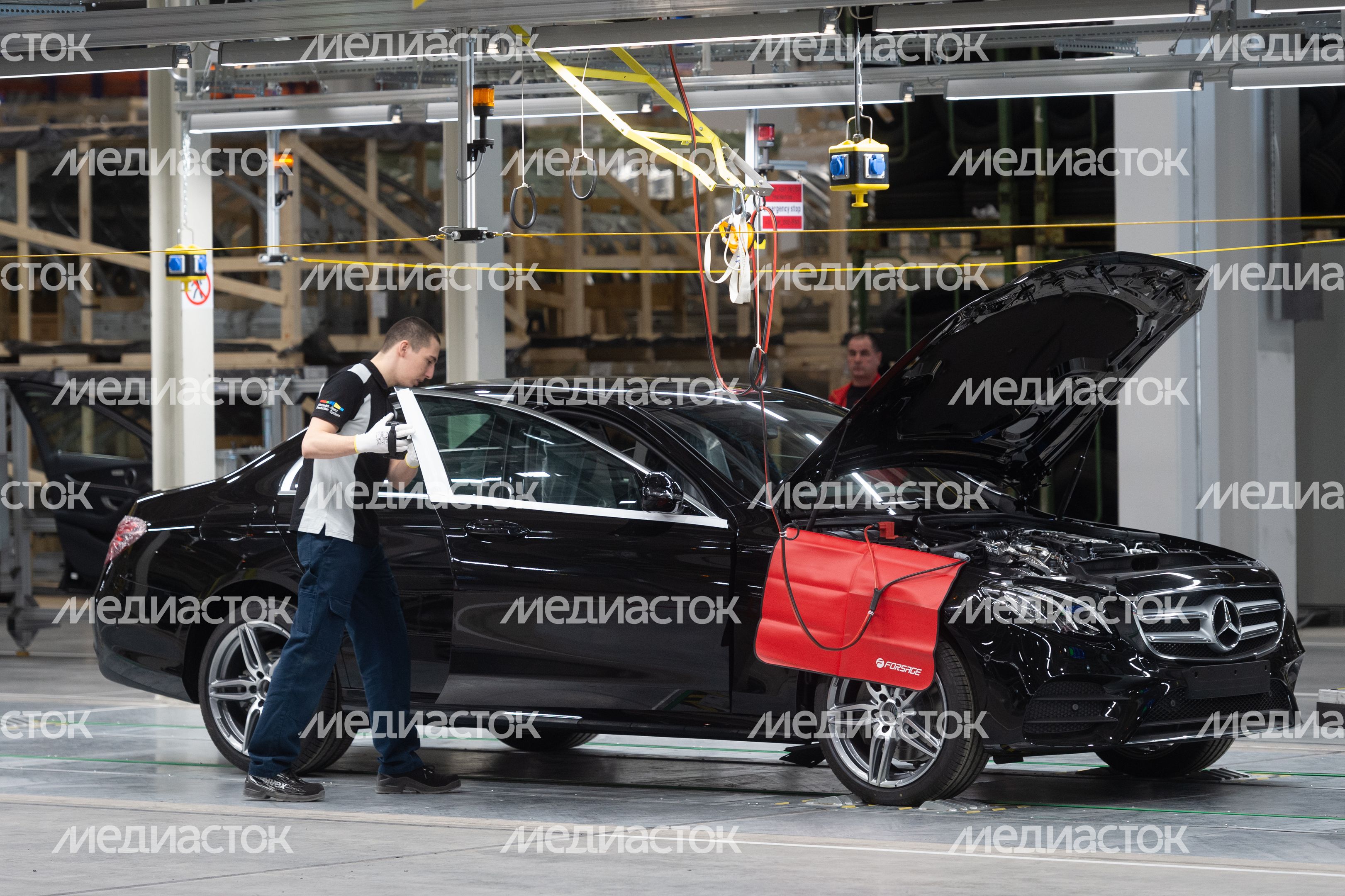 Открытие автомобильного завода Mercedes‑Benz в Подмосковье