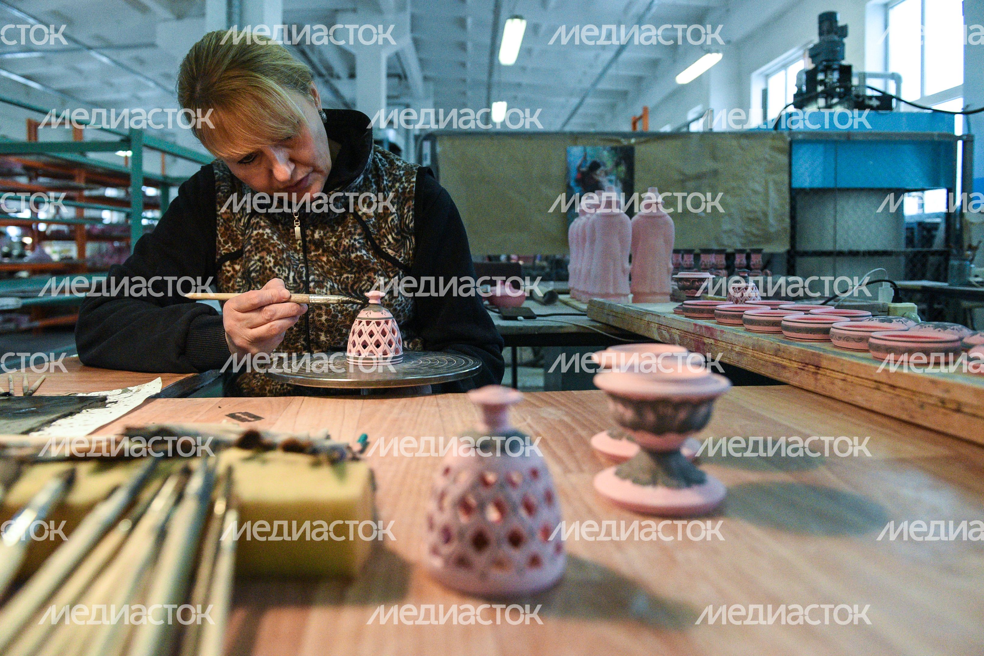 Гжельский фарфоровый завод