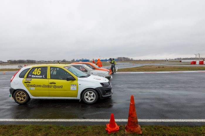 Открытие сезона ралли-кросса на гоночной трассе ADM Raceway в Мячково округа Люберцы