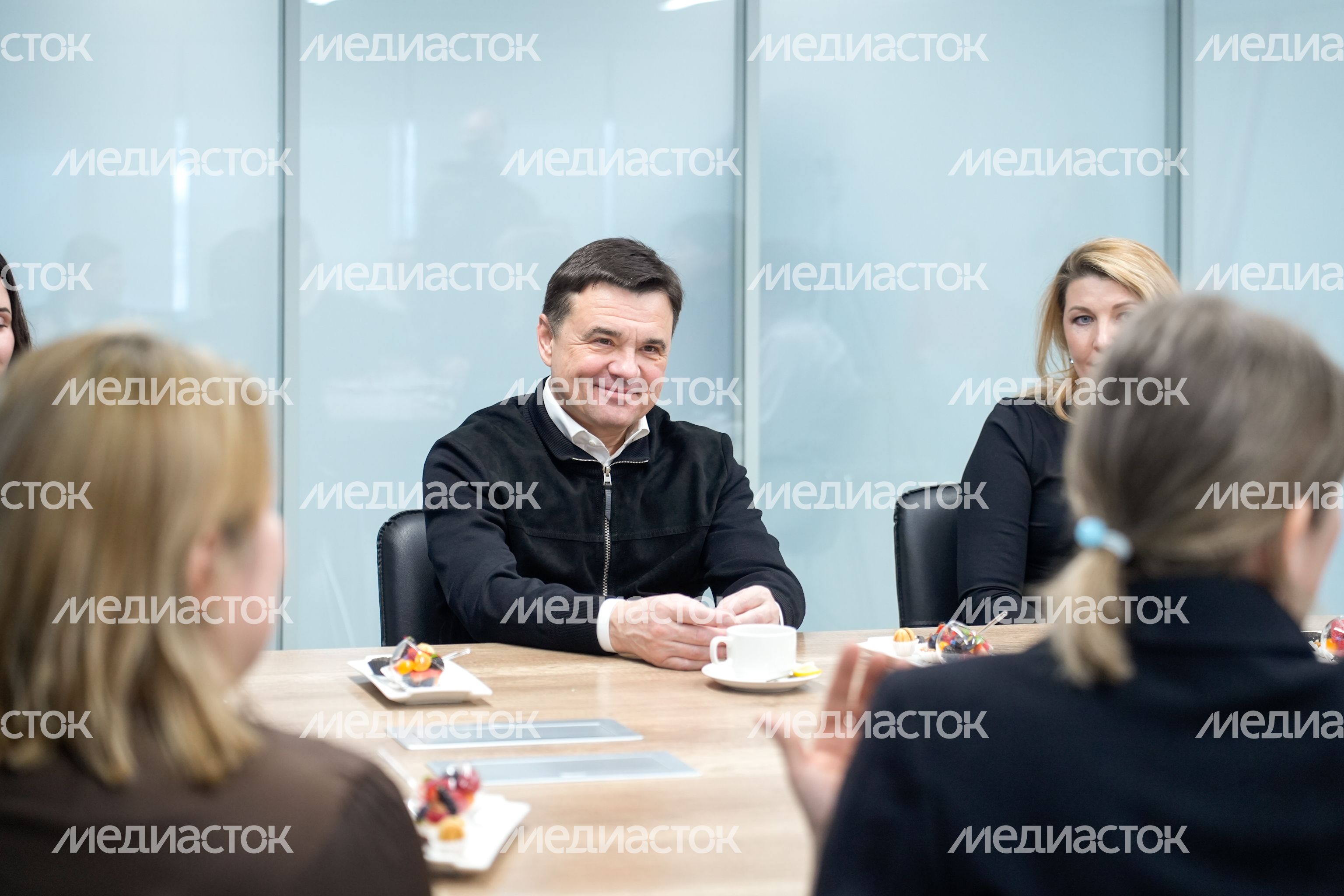 Андрей Воробьев поблагодарил соцкоординаторов Госфонда "Защитники Отечества" за поддержку ветеранов СВО и их семей