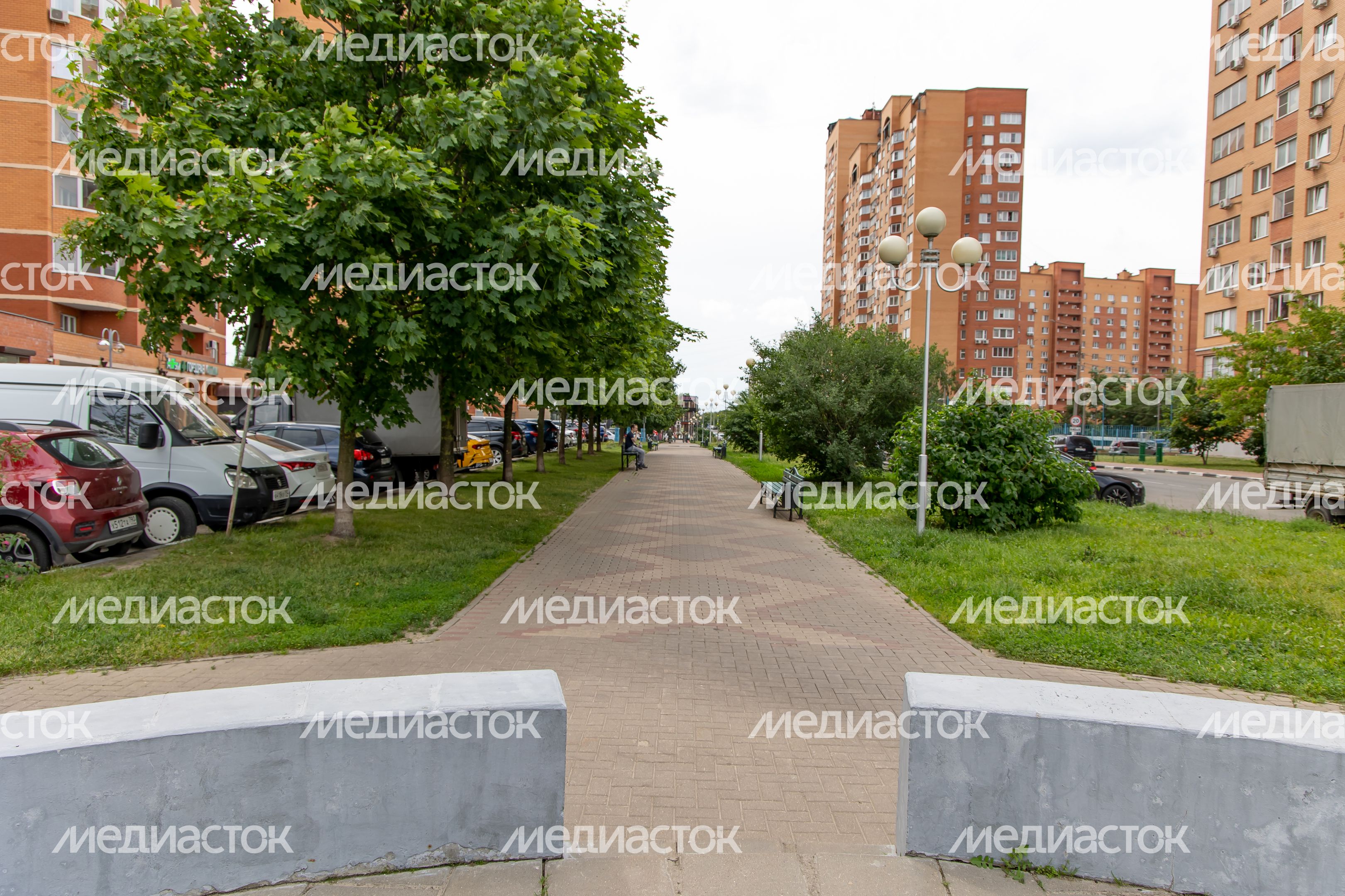 Памятник Н.Н. Лазурину