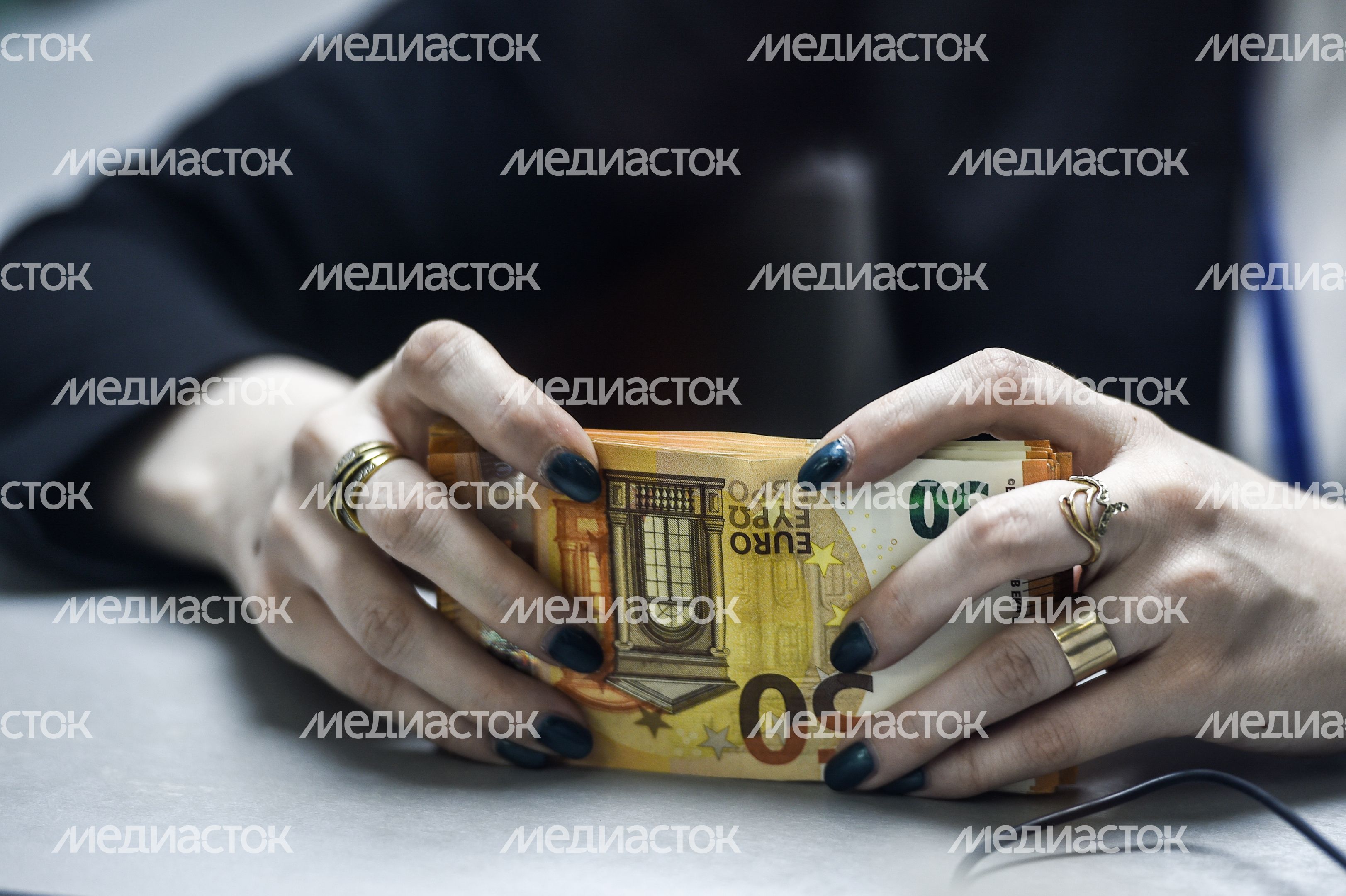 Система tax free для возврата НДС иностранцам начинает работу в России в тестовом режиме